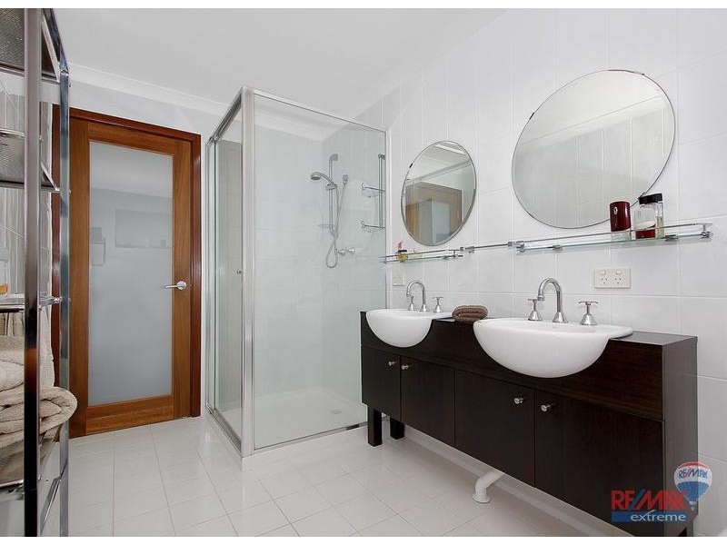 5b Courageous Place, Ocean Reef WA 6027