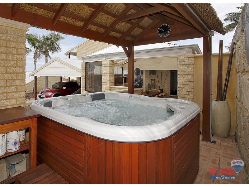 5b Courageous Place, Ocean Reef WA 6027