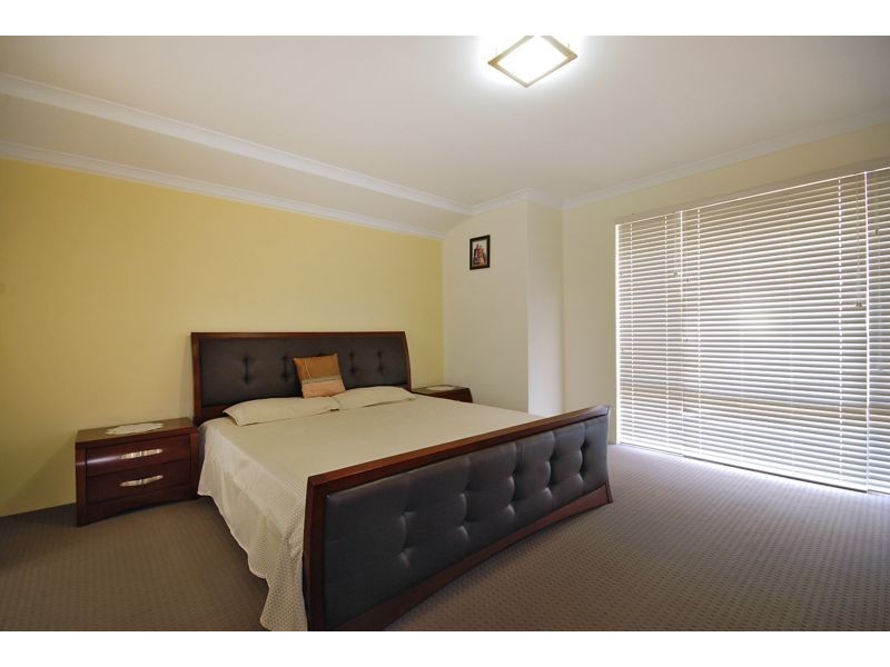 25 Eastman Turn, Tapping WA 6065