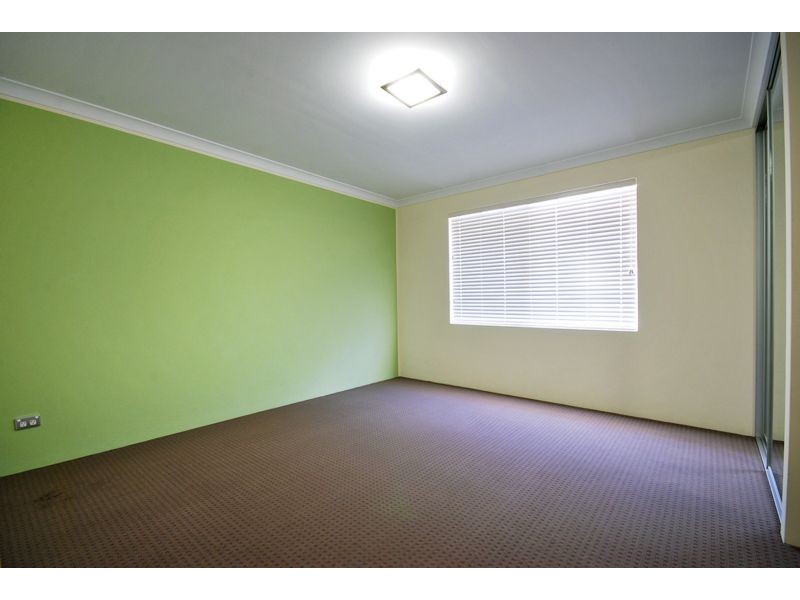 25 Eastman Turn, Tapping WA 6065