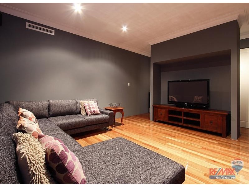 12 Fourmile Ave, Burns Beach WA 6028