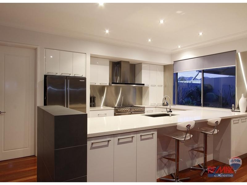 12 Fourmile Ave, Burns Beach WA 6028