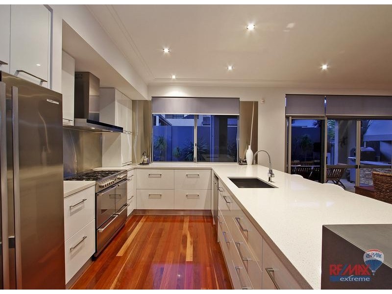 12 Fourmile Ave, Burns Beach WA 6028