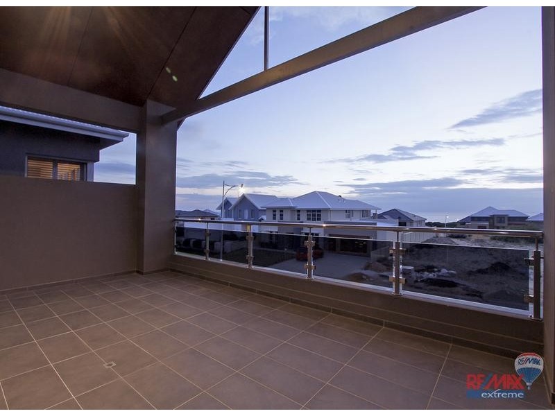 12 Fourmile Ave, Burns Beach WA 6028