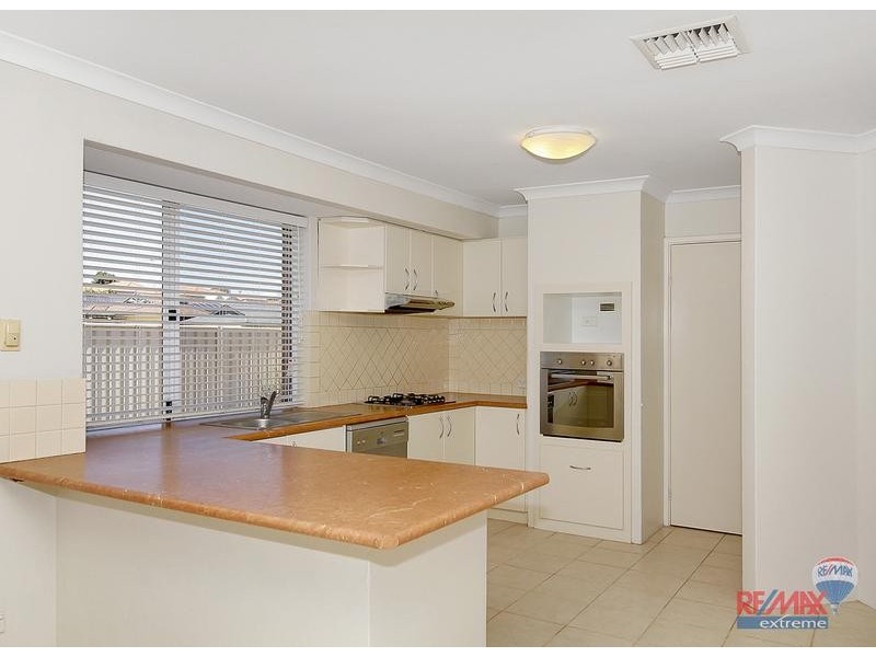 2 Silver Fern Avenue, Currambine WA 6028