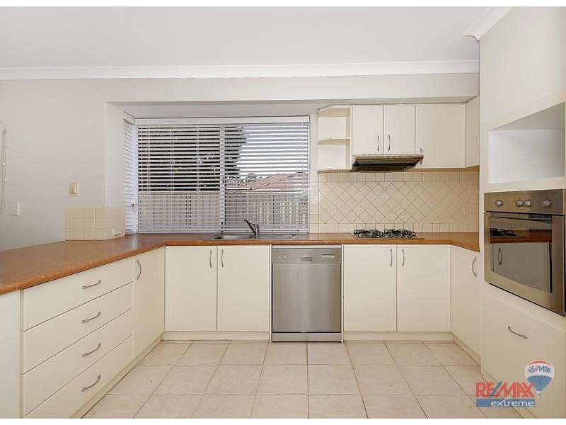 2 Silver Fern Avenue, Currambine WA 6028