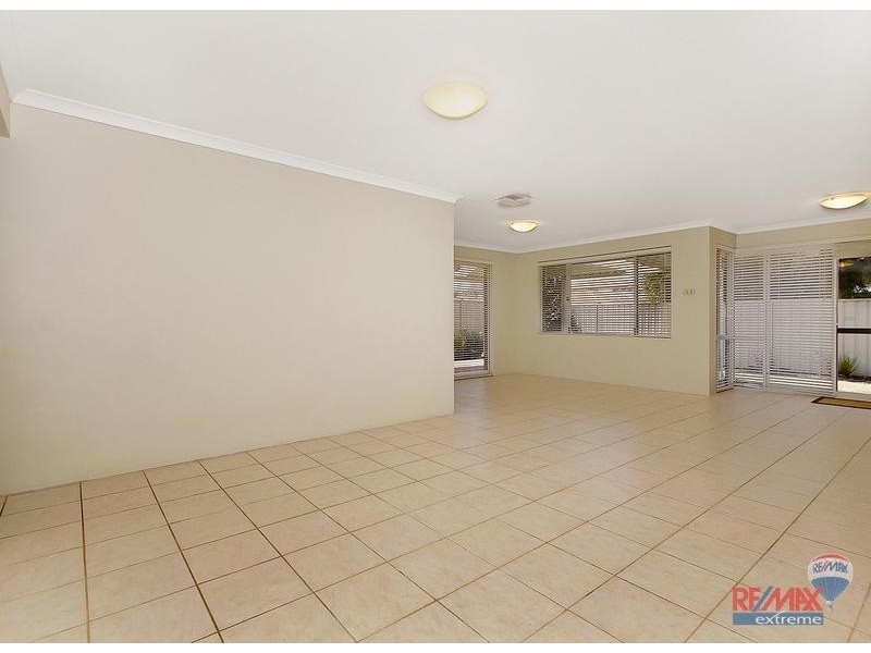 2 Silver Fern Avenue, Currambine WA 6028