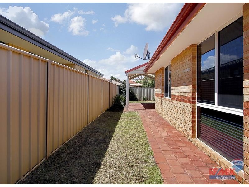 2 Silver Fern Avenue, Currambine WA 6028