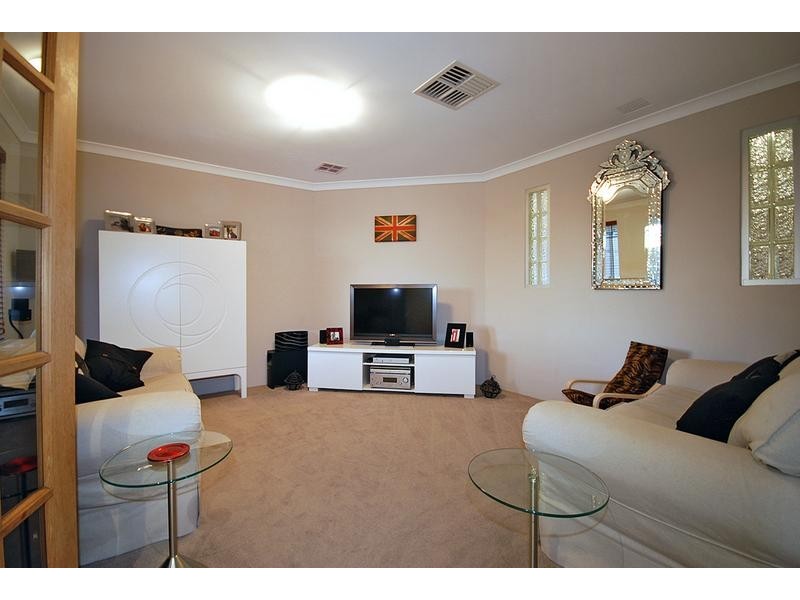 3 Narranbee Ridge, Tapping WA 6065