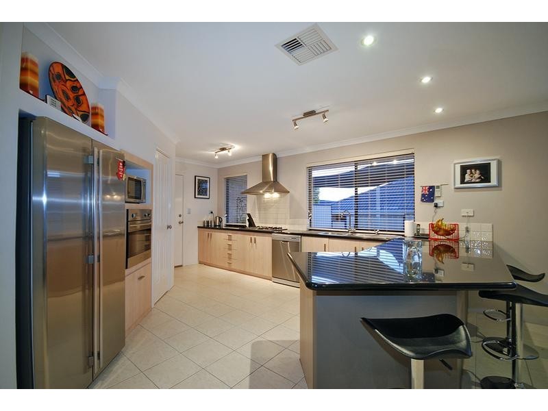 3 Narranbee Ridge, Tapping WA 6065