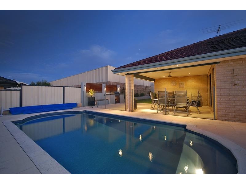 3 Narranbee Ridge, Tapping WA 6065