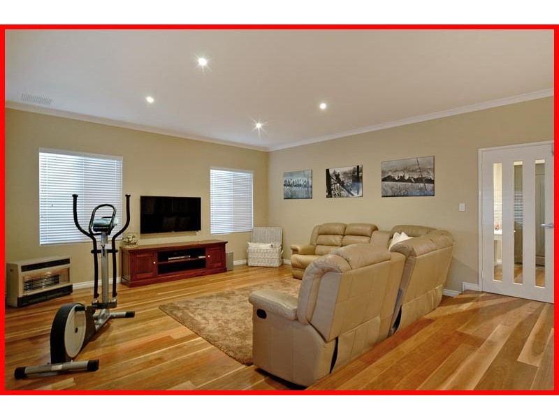 36 Kahana Parkway, Butler WA 6036