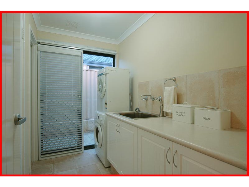 36 Kahana Parkway, Butler WA 6036