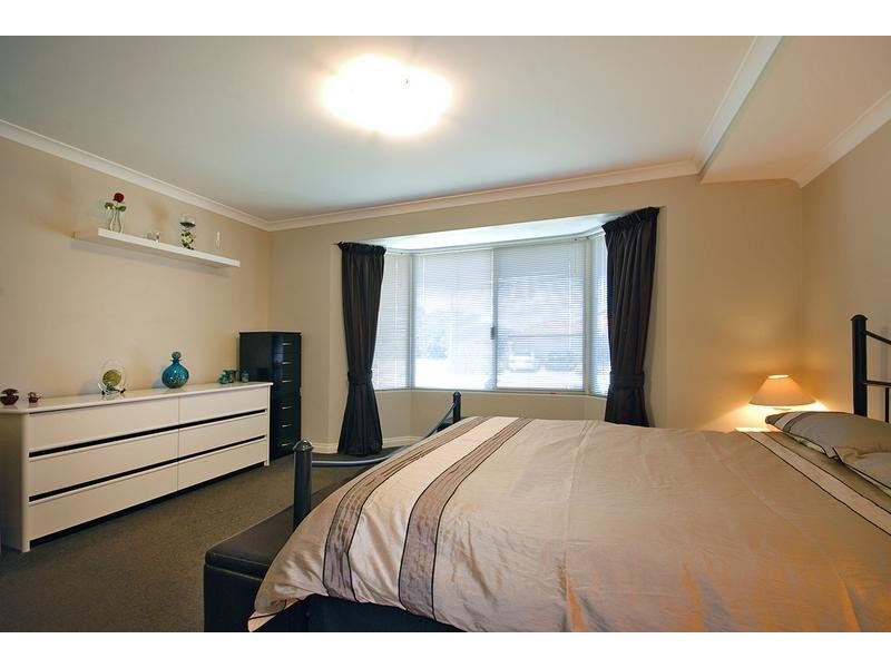 15 Woodbine Loop, Tapping WA 6065