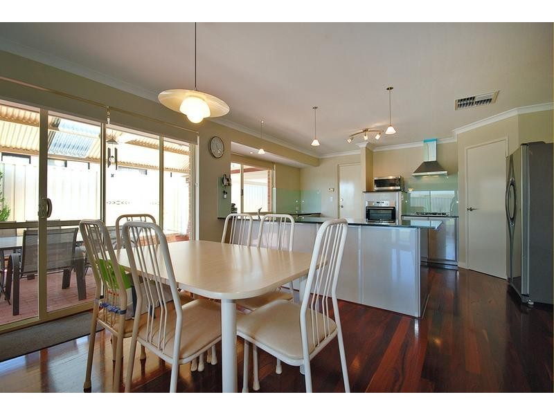 15 Woodbine Loop, Tapping WA 6065