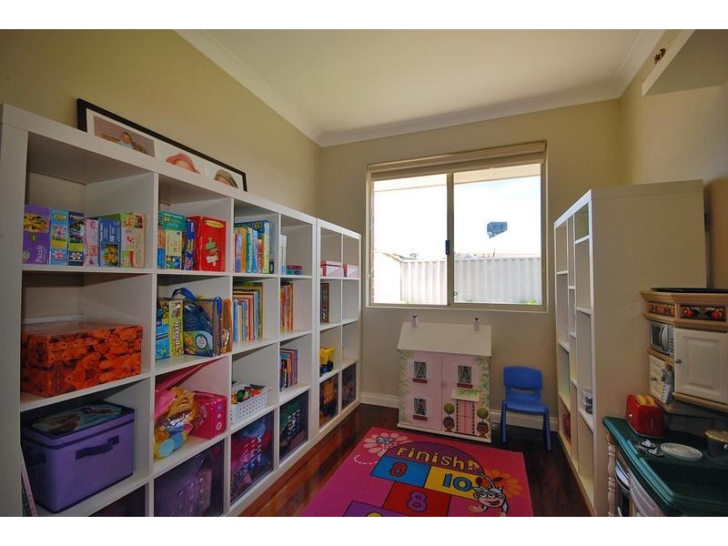 15 Woodbine Loop, Tapping WA 6065