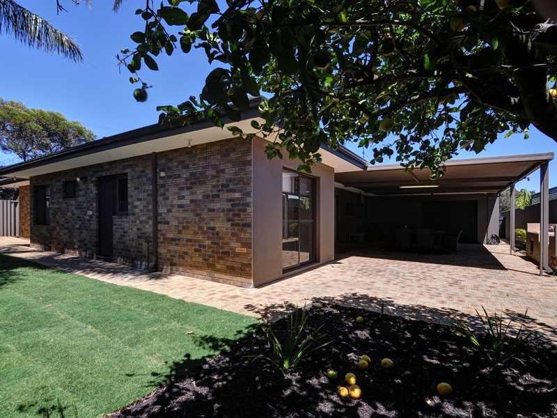 26 Wallangarra Court, Kingsley WA 6026