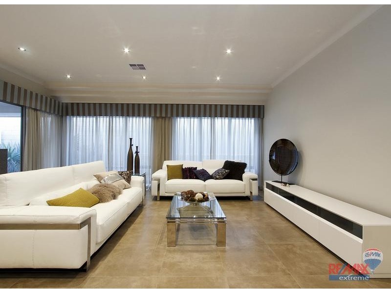 17 Shipmaster Avenue, Alkimos WA 6038