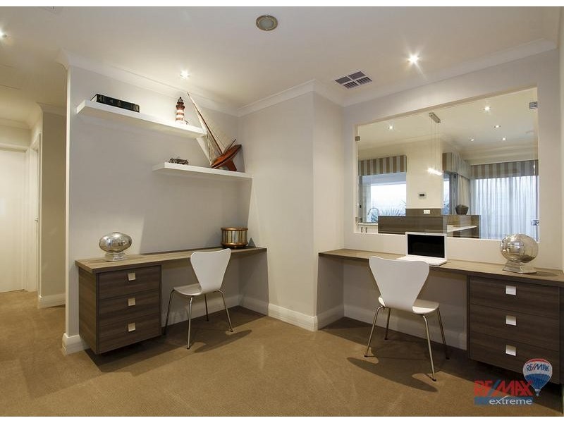 17 Shipmaster Avenue, Alkimos WA 6038