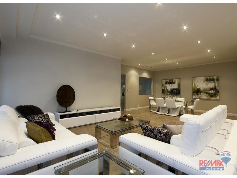 17 Shipmaster Avenue, Alkimos WA 6038