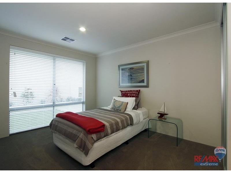 17 Shipmaster Avenue, Alkimos WA 6038