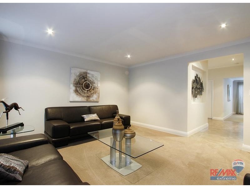 17 Shipmaster Avenue, Alkimos WA 6038