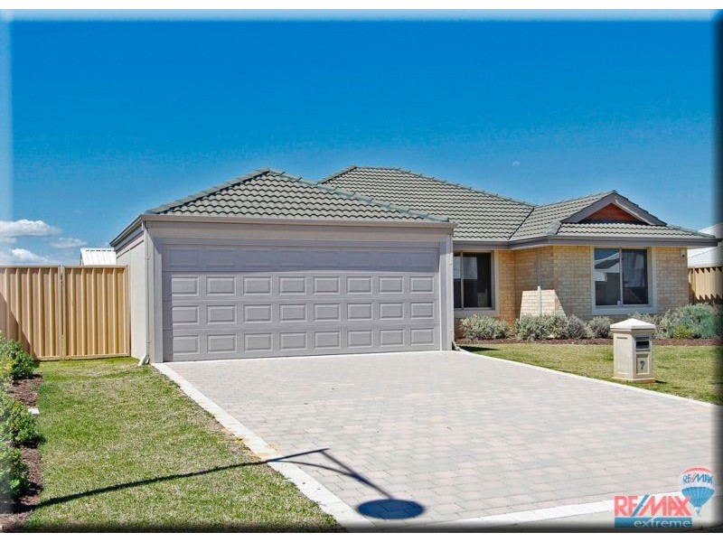 7 Claremorris Parkway, Butler WA 6036