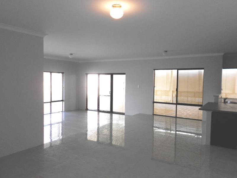 5 Myrlea Trail, Alkimos WA 6038