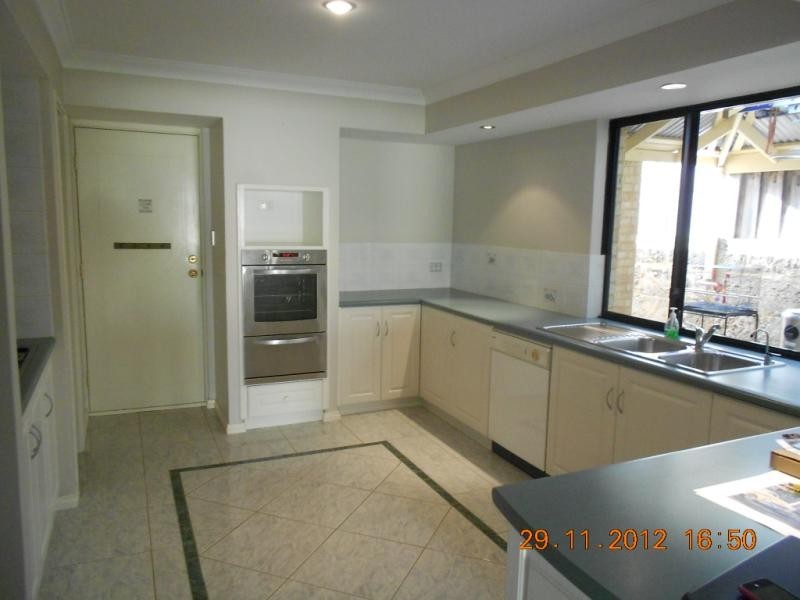 30 Santa Monica Parade, Iluka WA 6028