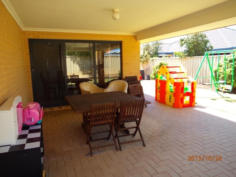 18 Woodstock Way, Butler WA 6036
