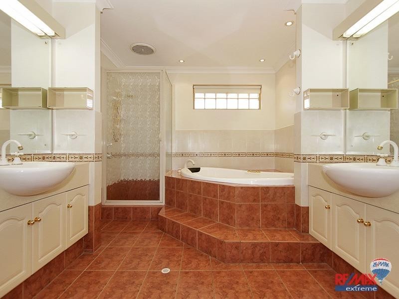 212 Ocean Drive, Quinns Rocks WA 6030