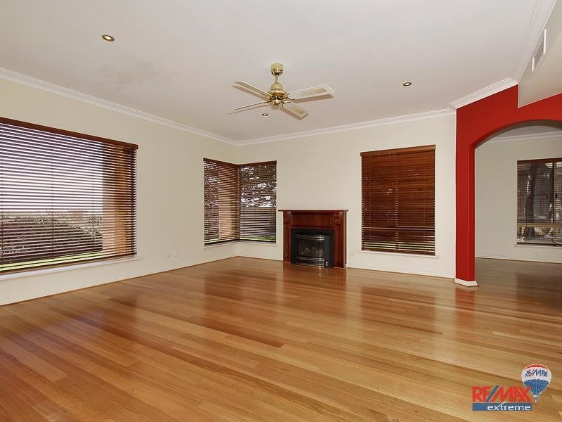 212 Ocean Drive, Quinns Rocks WA 6030