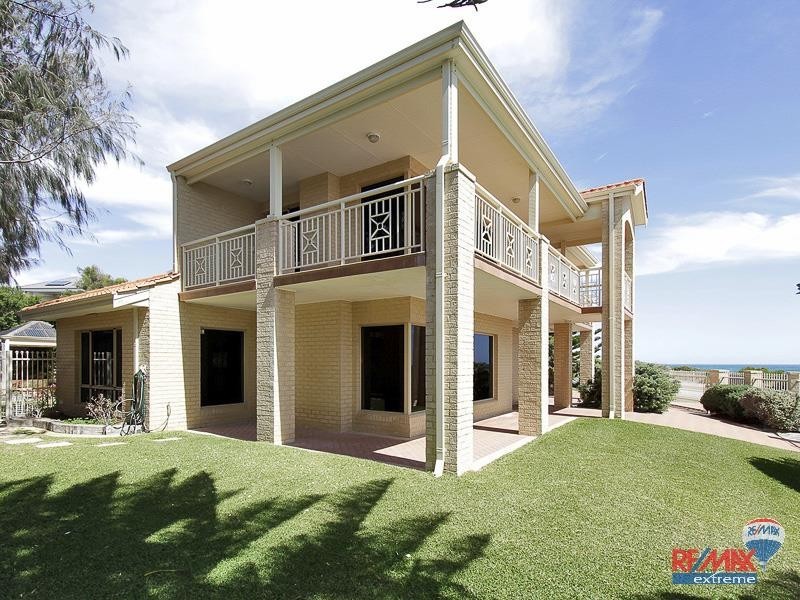 212 Ocean Drive, Quinns Rocks WA 6030