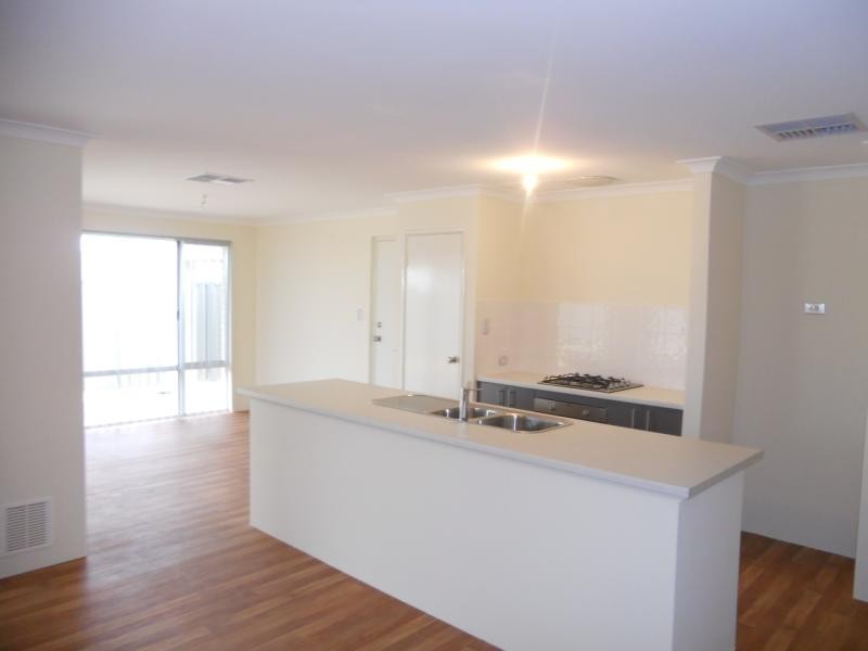 6 Bellini Gardens, Alkimos WA 6038