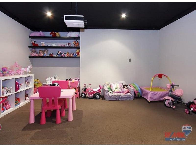 2 Neah Place, Butler WA 6036