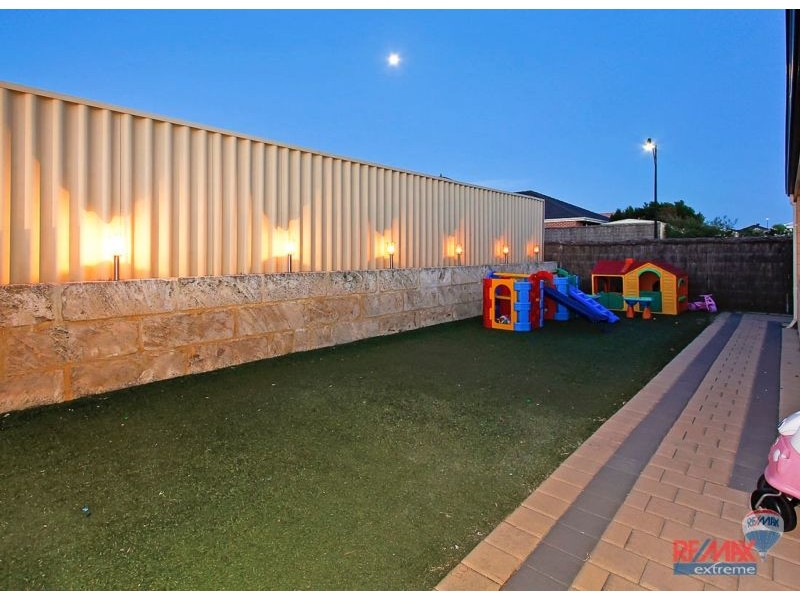 2 Neah Place, Butler WA 6036