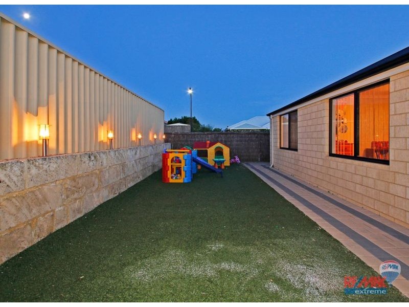 2 Neah Place, Butler WA 6036