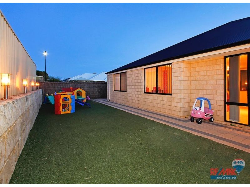 2 Neah Place, Butler WA 6036