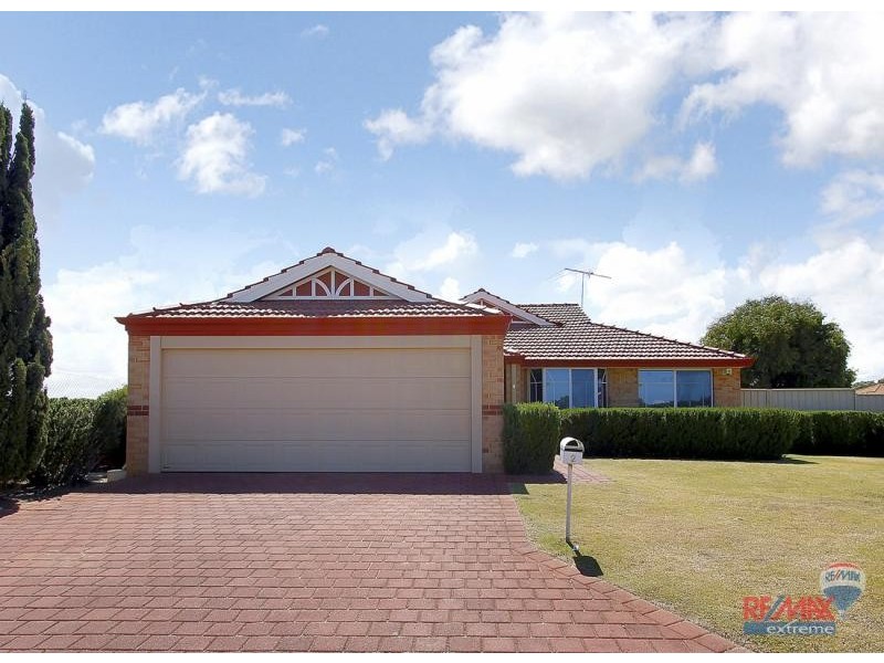 2 Silver Fern Ave, Currambine WA 6028