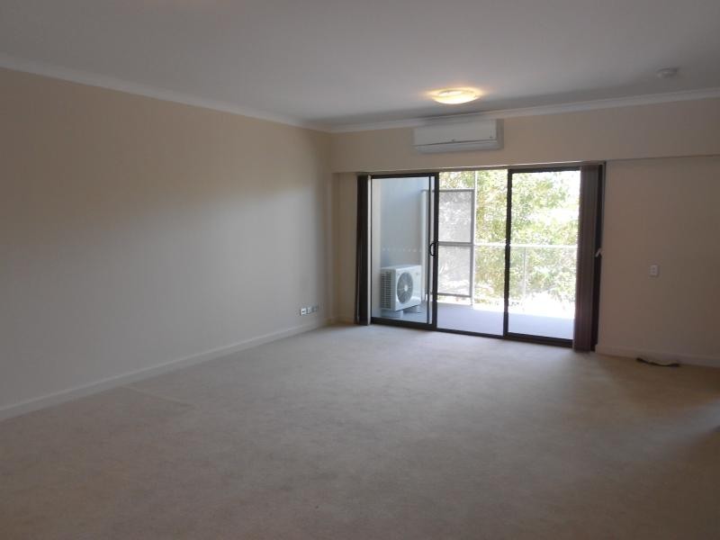 9/1 Walsh Loop, Joondalup WA 6027