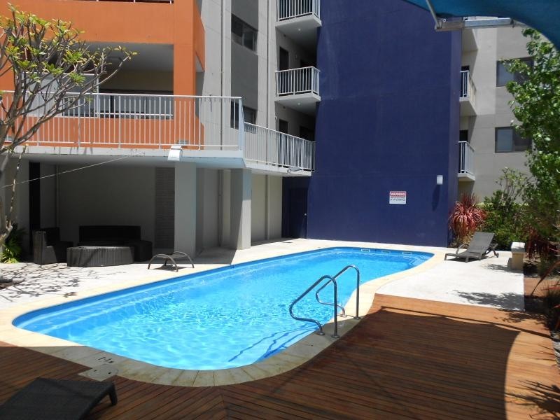 9/1 Walsh Loop, Joondalup WA 6027