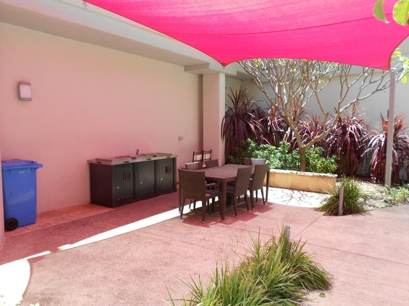 9/1 Walsh Loop, Joondalup WA 6027