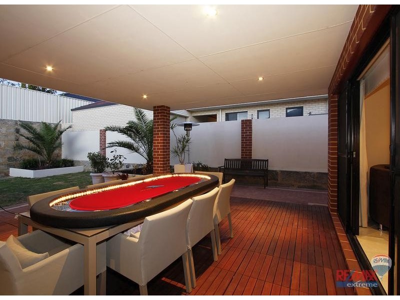 38 Hampshire Drive, Jindalee WA 6036