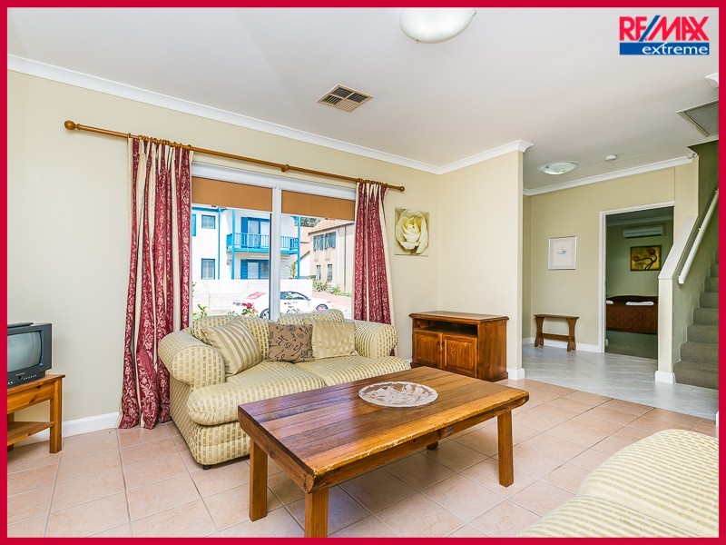 56 Spyglass Grove, Connolly WA 6027