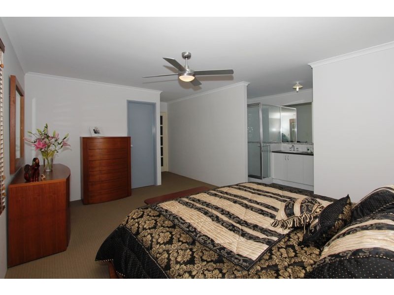 56 Sirius Ramble, Quinns Rocks WA 6030