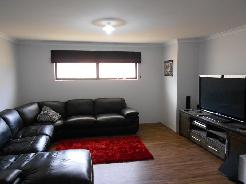 45 Broadford Ave, Butler WA 6036