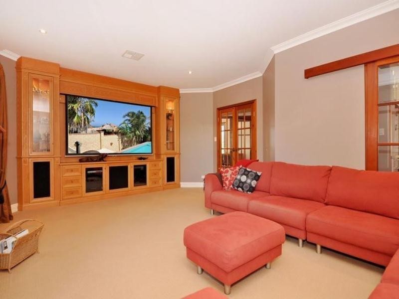 9 Caldera Close, Mindarie WA 6030