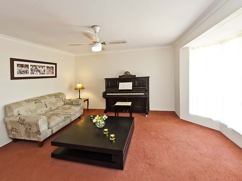 30 Curtin Road, Marangaroo WA 6064