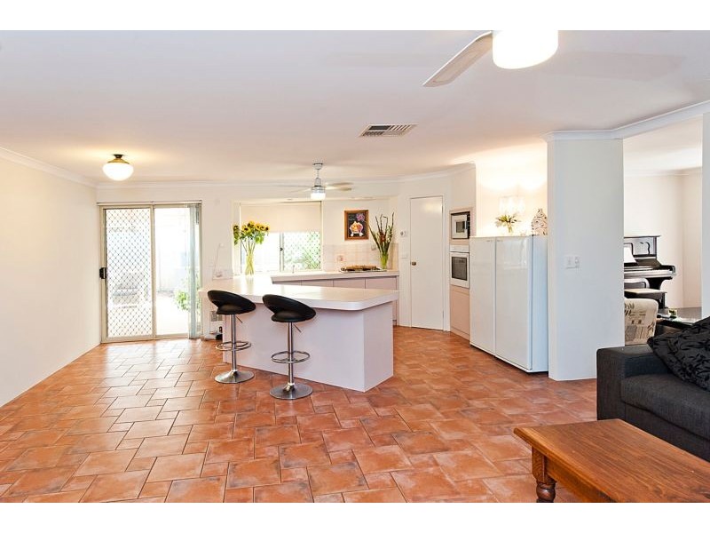 30 Curtin Road, Marangaroo WA 6064