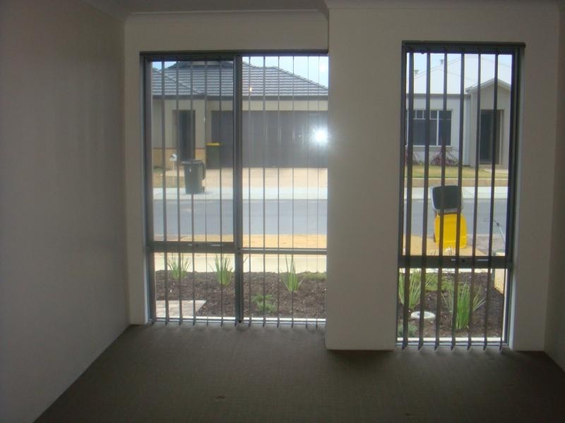 8 Ortley Way, Butler WA 6036